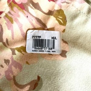 Rare. Ralph Lauren Sussex Floral Garden Tablecloth & Napkins